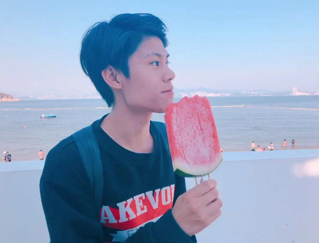 方翔